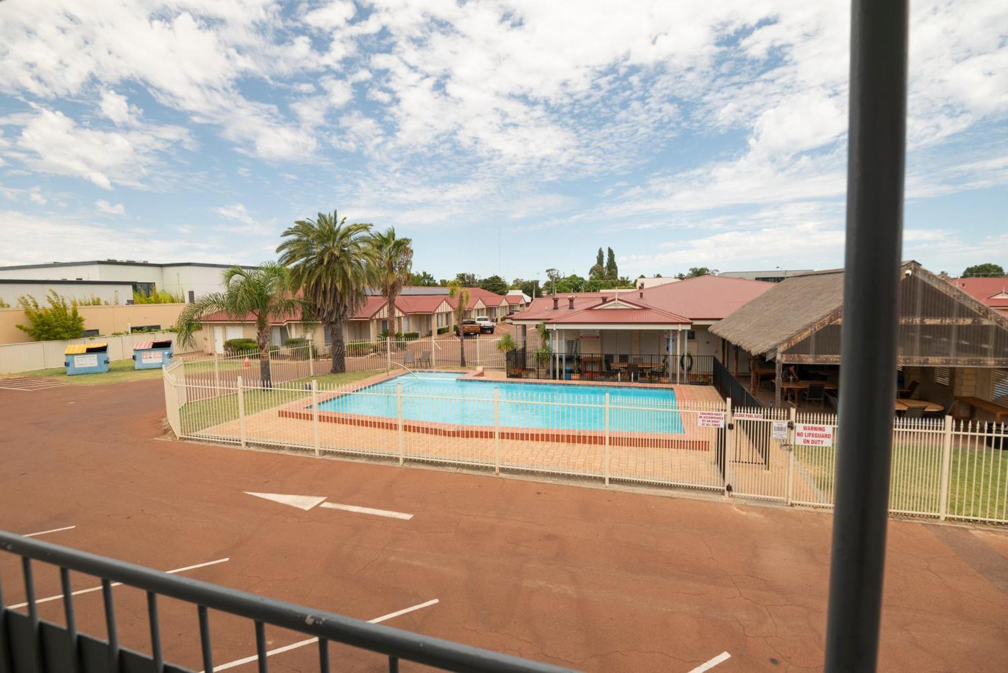 Bunbury Motel And Apartments מראה חיצוני תמונה